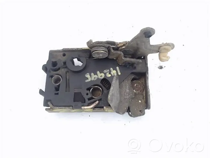 Peugeot 205 Moteur de centralisation serrure de porte arrière 