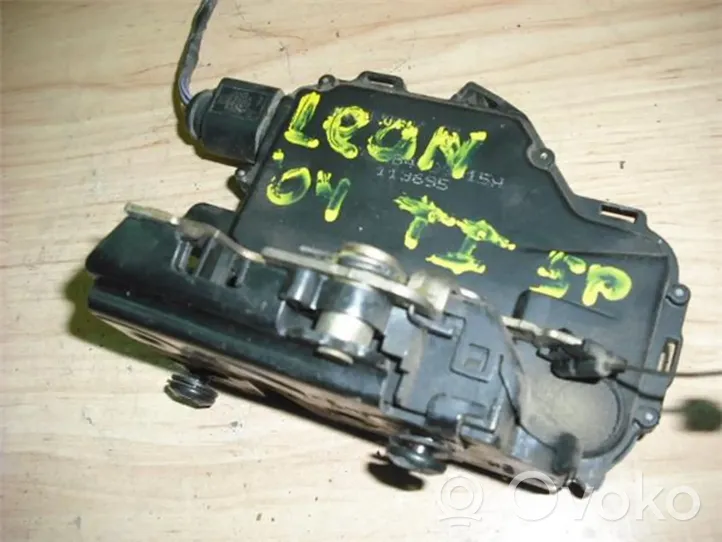 Seat Leon (1M) Takaoven lukitusmoottori 