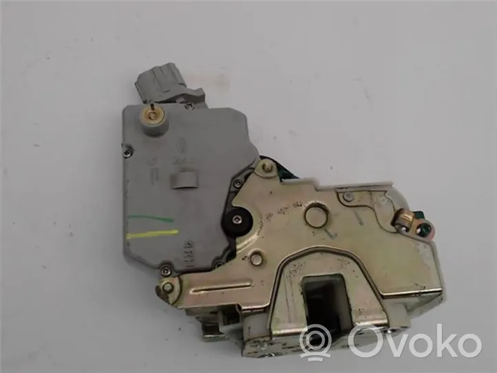 Nissan Primera Moteur de verrouillage porte avant 805022F916