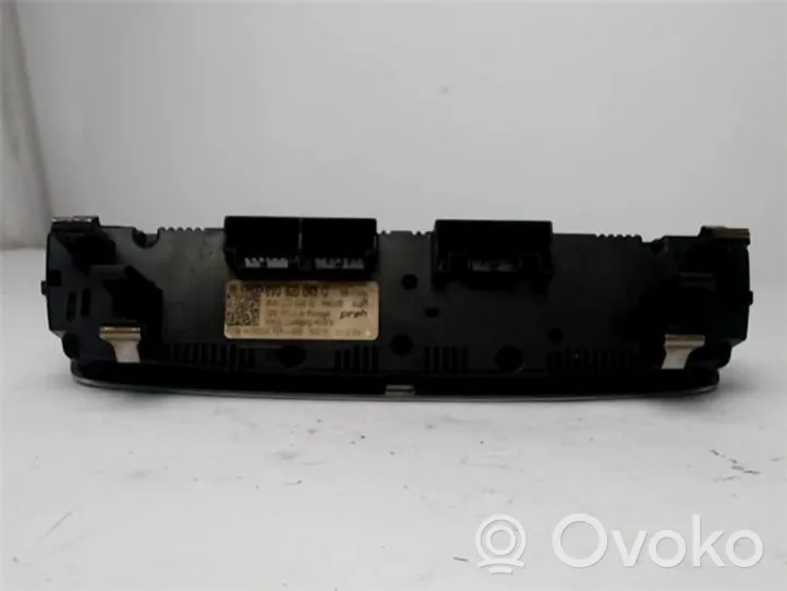 Audi RS3 Oro kondicionieriaus/ klimato/ pečiuko valdymo blokas (salone) 8V0820043Q