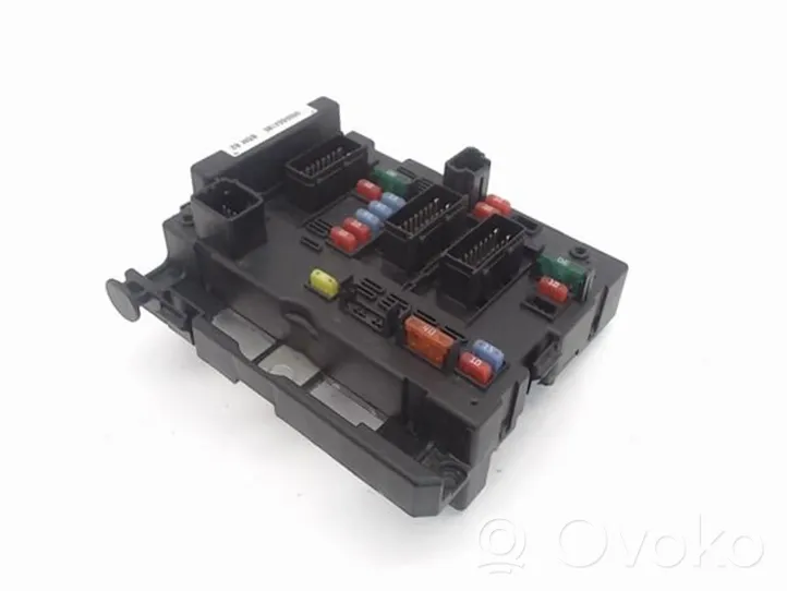 Peugeot 307 Module de fusibles 9650664180