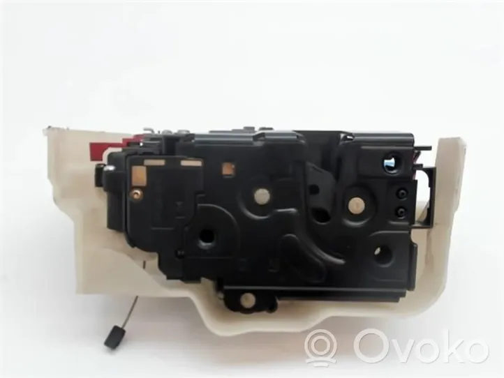 Volkswagen Touran I Motor de la cerradura de la puerta delantera 3D1837015AP