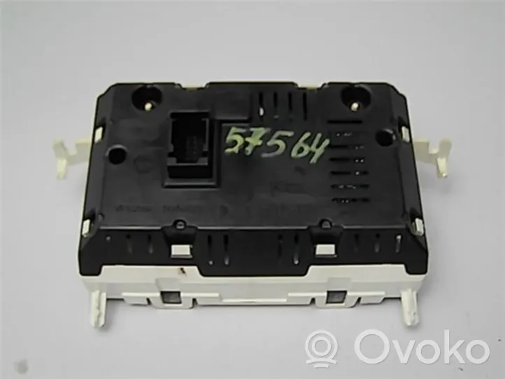 Ford Fiesta Clock VP8A6F10A855D