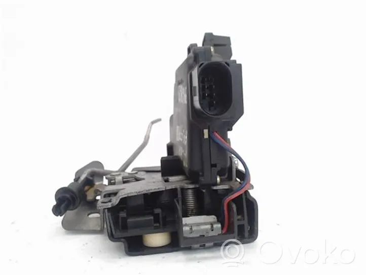 Audi A4 S4 B8 8K Rear door soft close latching motor 8E0839016C