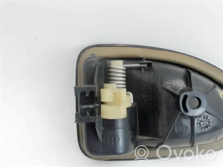 Renault Clio II Klamka wewnętrzna drzwi przednich 7700415975