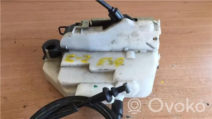 Citroen C2 Motor de la cerradura de la puerta delantera 52187680