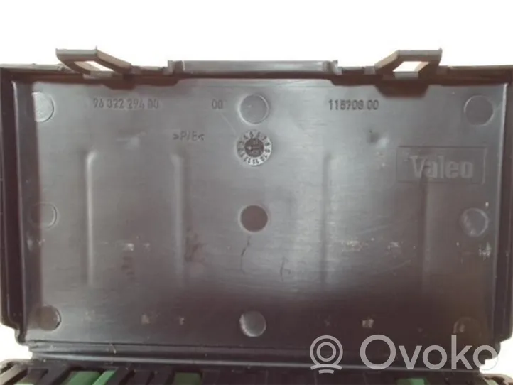 Citroen C3 Module de fusibles 9632229480