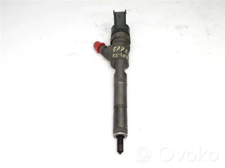 Toyota Yaris Fuel injector 236700N030