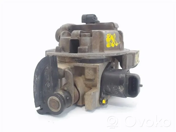 Renault Clio I Throttle body valve 7700860870