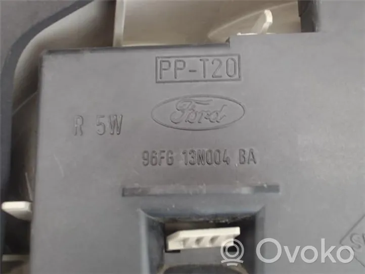 Ford Fiesta Lampa tylna 96FG13N004BA