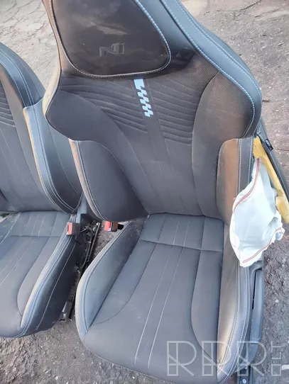 Hyundai i30 Seat set 