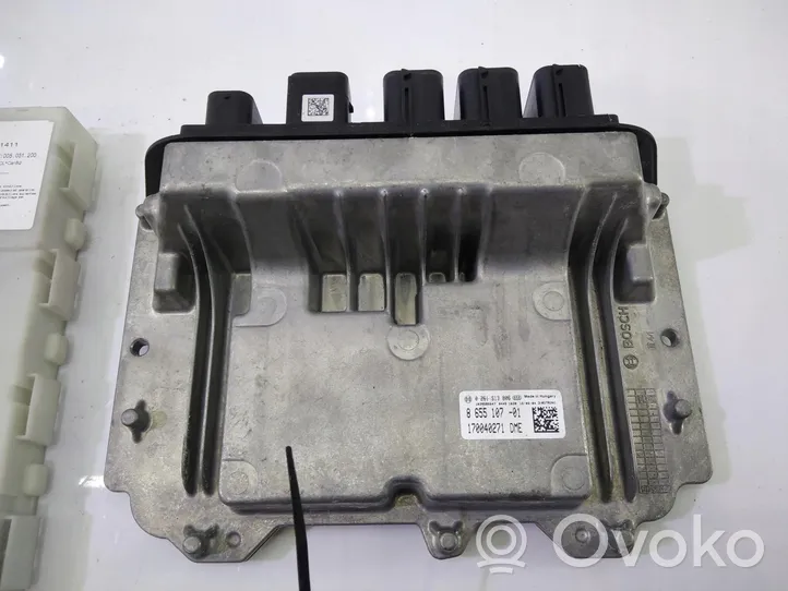 BMW 2 F45 Komputer / Sterownik ECU i komplet kluczy 8655107