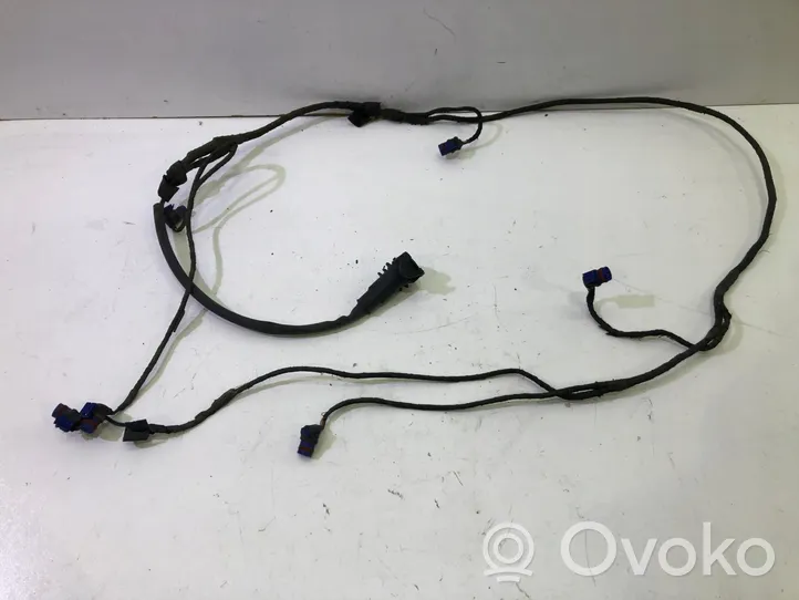 Mercedes-Benz Vito Viano W639 Parkošanas (PDC) sensoru vadu instalācija 