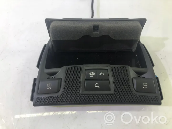 Mercedes-Benz E W238 Panel oświetlenia wnętrza kabiny A2389009400