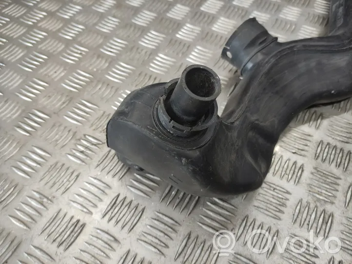 Ford Focus Parte del condotto di aspirazione dell'aria XS619A675BA