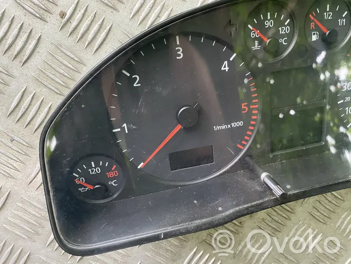 Audi A6 S6 C5 4B Speedometer (instrument cluster) 4B0920900CX