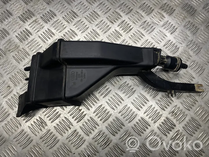 Audi A4 S4 B5 8D Serbatoio a carbone attivo per il recupero vapori carburante 8D0201803G