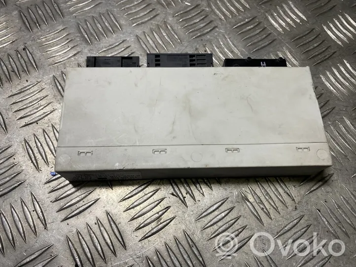 BMW 3 E46 Module confort 689667