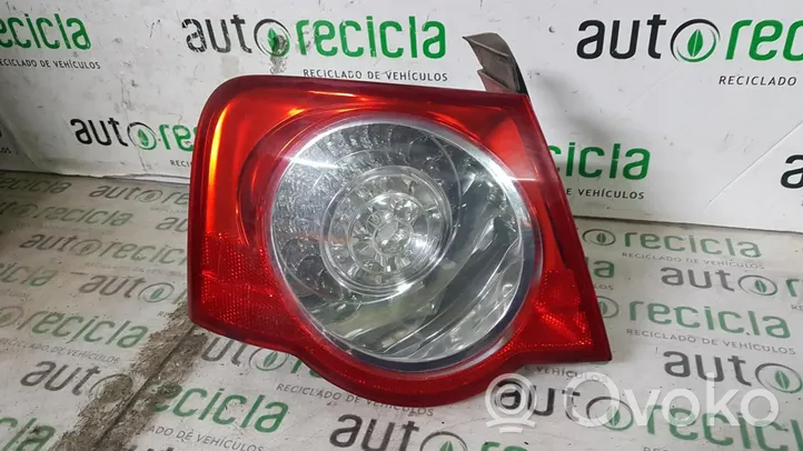 Volkswagen PASSAT Rear/tail lights 