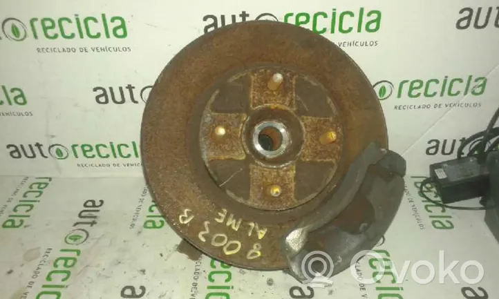 Nissan Almera N16 Fuso a snodo con mozzo ruota anteriore 