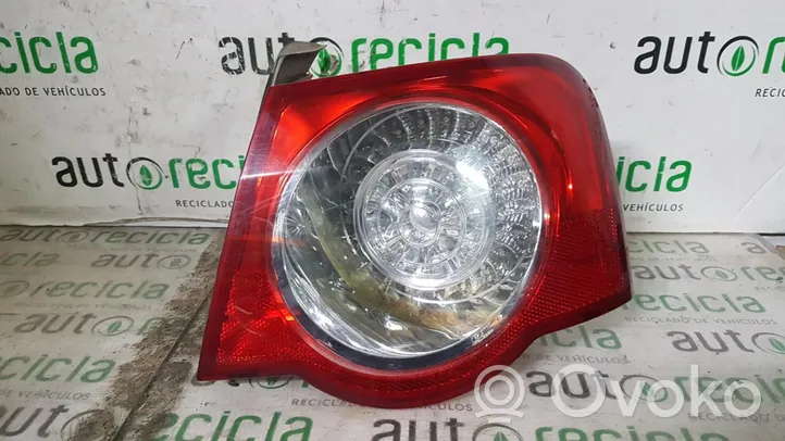 Volkswagen PASSAT Lampa tylna 