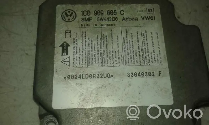 Volkswagen PASSAT Module de contrôle airbag 