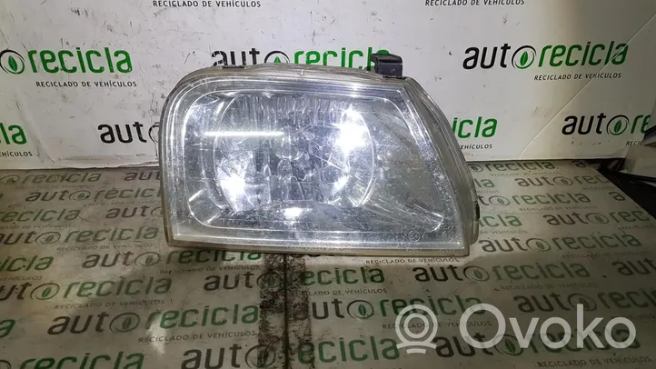 Mitsubishi L200 Faro/fanale 