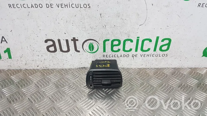 Seat Toledo I (1L) Rejilla de ventilación central del panel 8L0820901