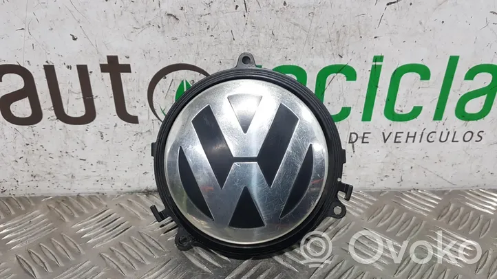 Volkswagen Golf V Išorinė bagažinės atidarymo rankena 1K0827469