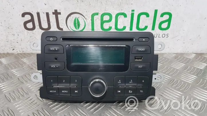 Renault Sandero I Unité principale radio / CD / DVD / GPS 281152320R