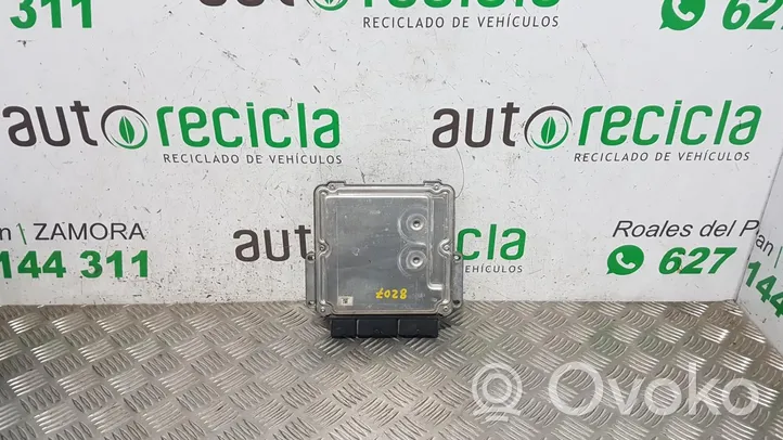 Renault Sandero I Calculateur moteur ECU 0281019457