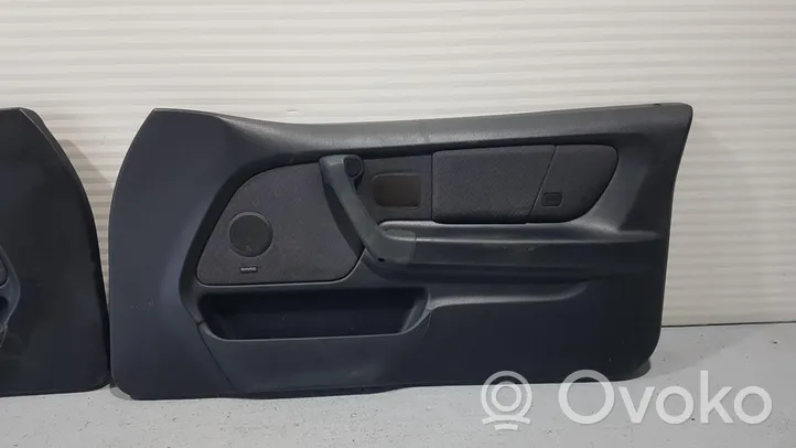 BMW Z3 E36 Apmušimas priekinių durų (obšifke) 