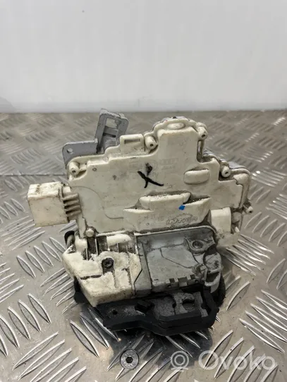 Audi A6 S6 C6 4F Etuoven lukko 4F0839015A