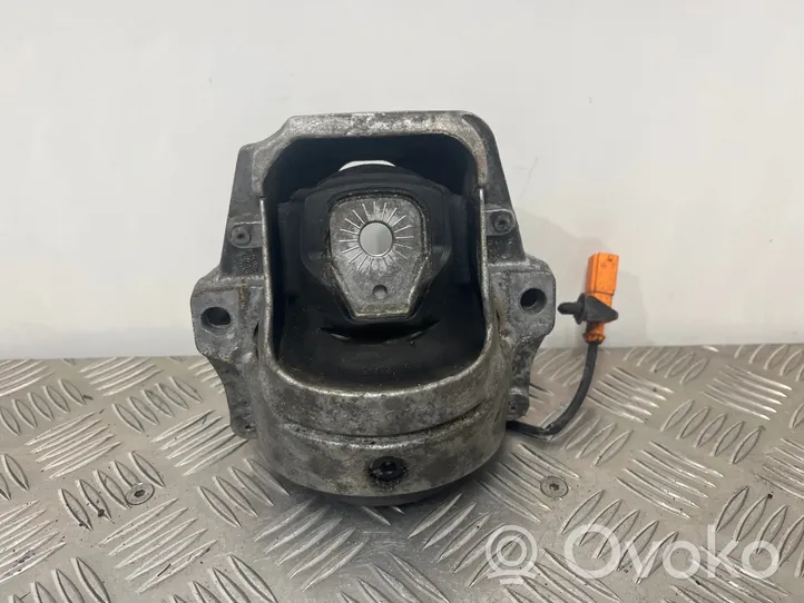 Audi Q5 SQ5 Wspornik / Mocowanie silnika 8R0199381