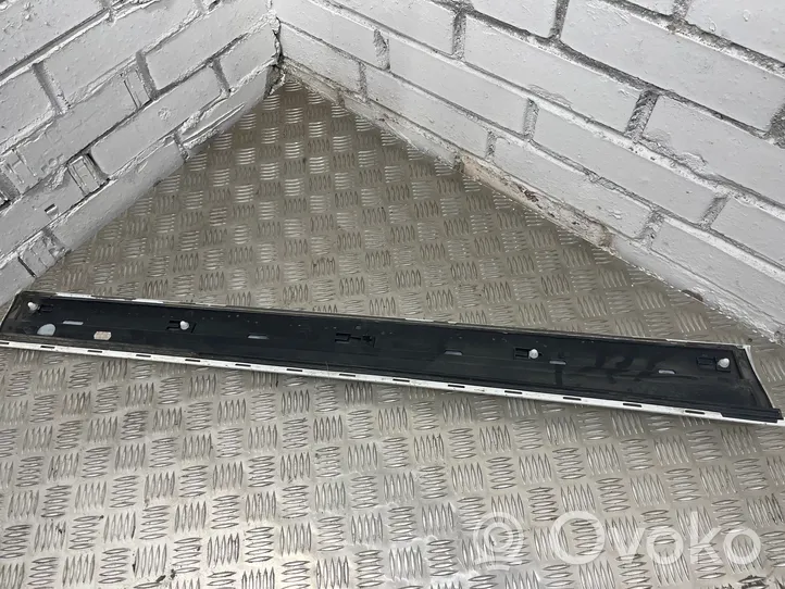 Audi Q5 SQ5 Priekšpusē durvju dekoratīvā apdare (moldings) 8R0853960B