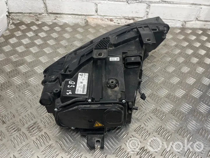 Audi Q3 8U Priekšējais lukturis 8U0941043C