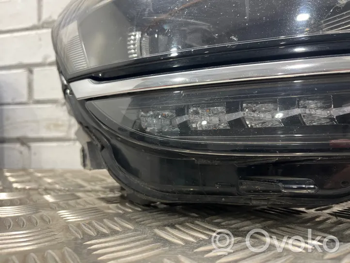 Volkswagen Tiguan Lampa przednia 5NB941082A