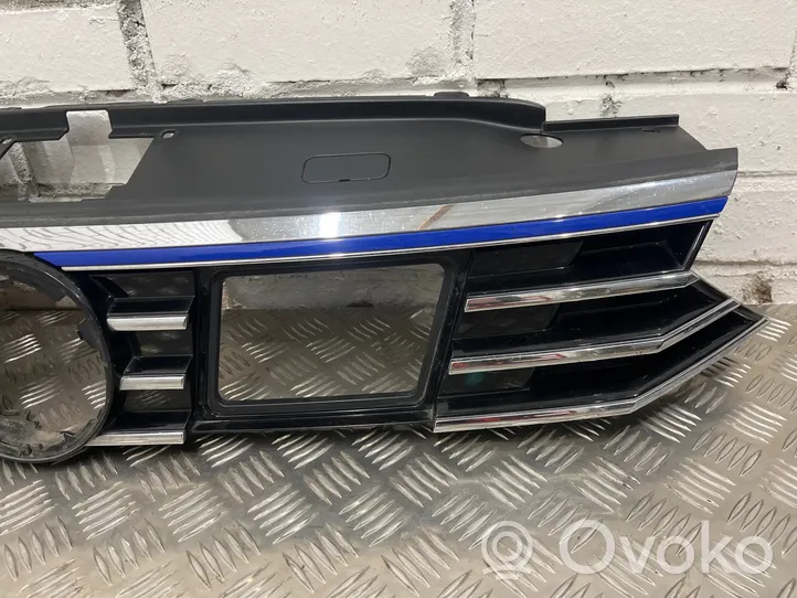 Volkswagen PASSAT B8 Kühlergrill 3G0853653B