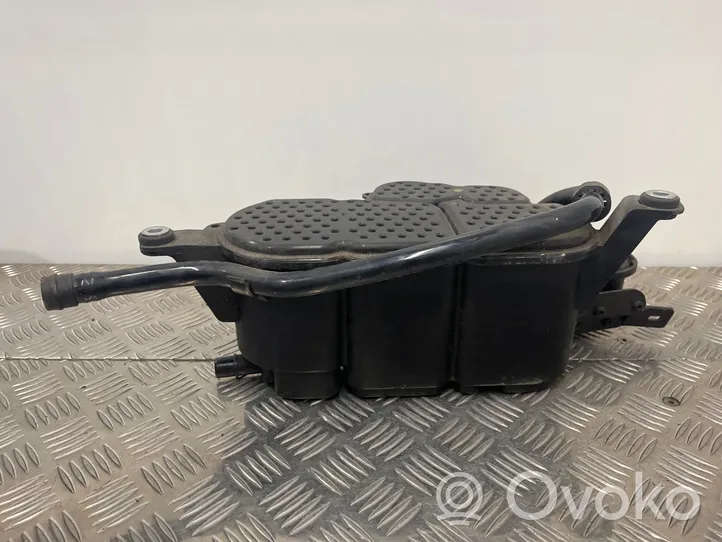 Audi A6 C7 Serbatoio a carbone attivo per il recupero vapori carburante 8K0201801C