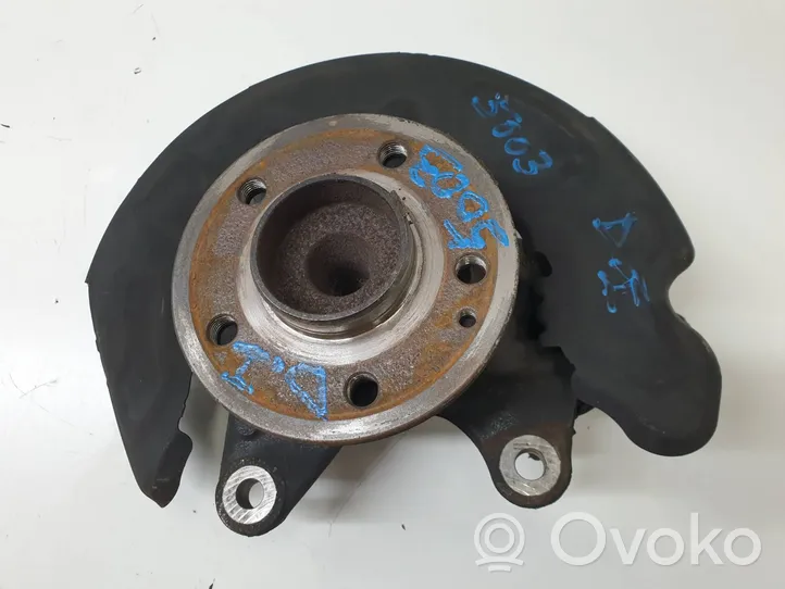 Mercedes-Benz Vito Viano W447 Fuso a snodo con mozzo ruota anteriore A4473300620