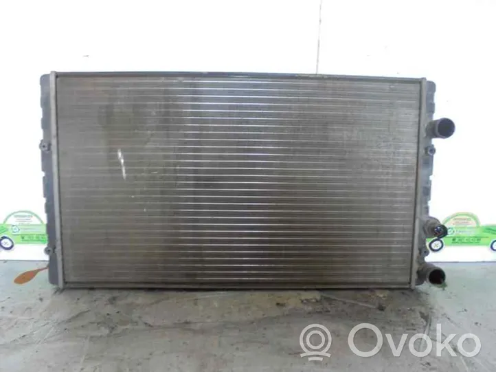 Seat Arosa Radiateur de refroidissement 6N0121201C