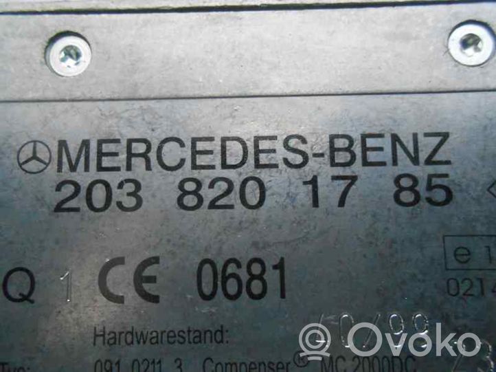 Mercedes-Benz C W203 Amplificateur de son 2038201785