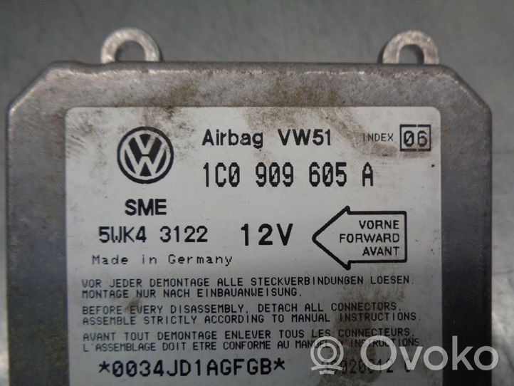 Volkswagen Golf IV Oro pagalvių valdymo blokas 1C0909605A