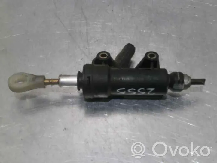 BMW 3 E46 Główny cylinder sprzęgła 21526752146