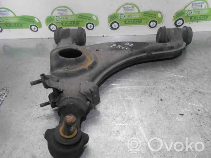 Mercedes-Benz E W124 Triangle bras de suspension inférieur avant 1243303107