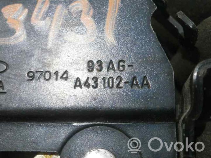 Ford Escort Spyna galinio borto 93AGA43102AA