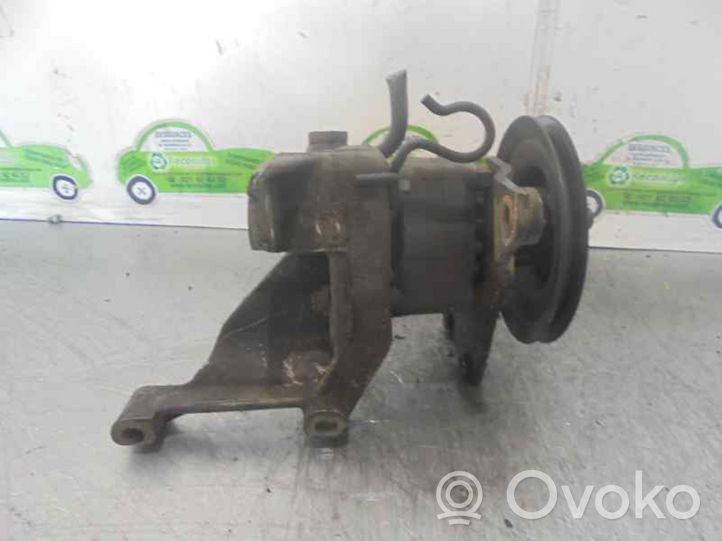 Audi 80 90 S2 B4 Ohjaustehostimen pumppu 050145155A