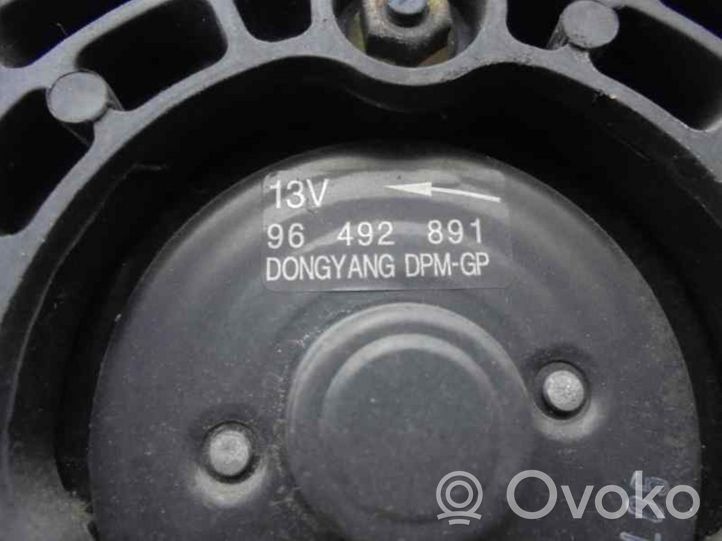 Daewoo Evanda Jäähdyttimen jäähdytinpuhallin 96492891