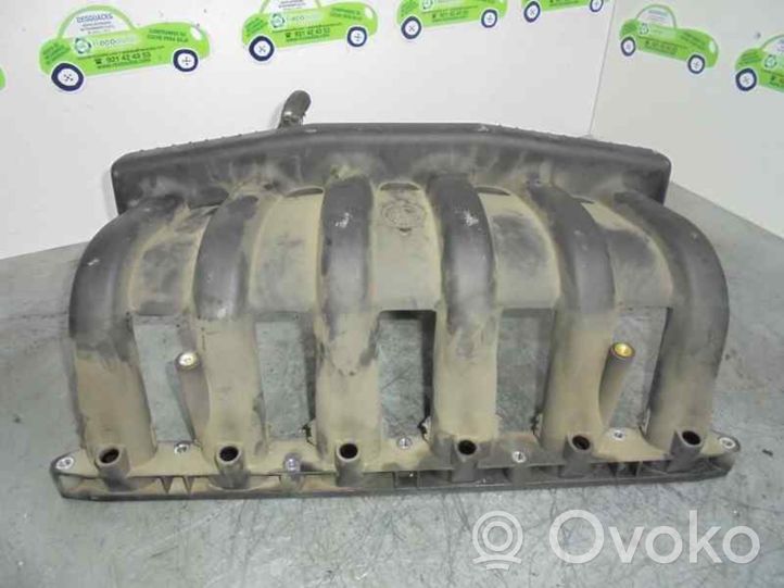 BMW 7 E38 Collettore di aspirazione 112611707028