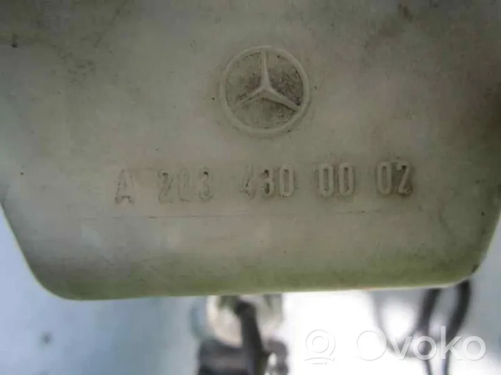 Mercedes-Benz CLK A209 C209 Pääjarrusylinteri A2034300002